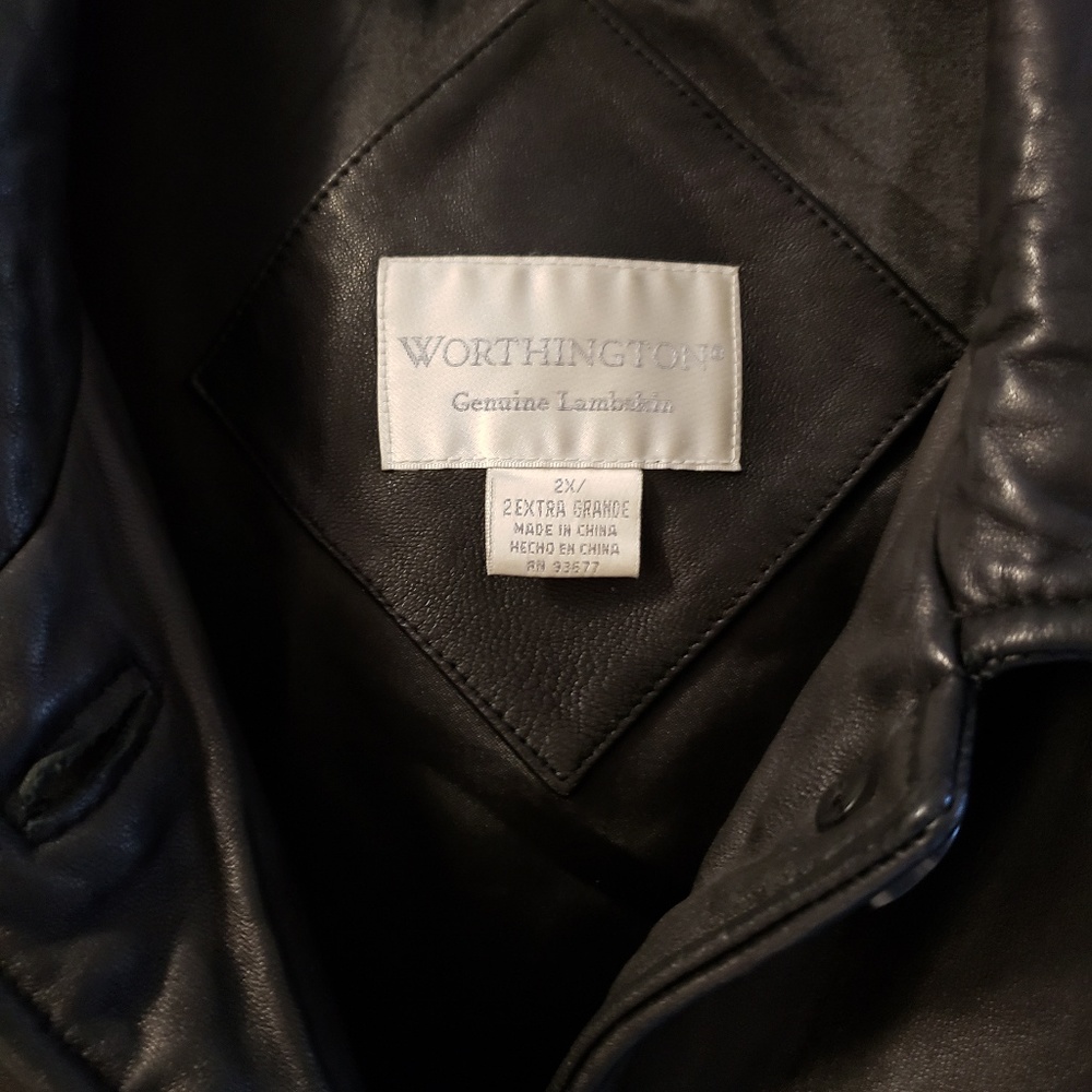 Woman genuine leather jacket very good